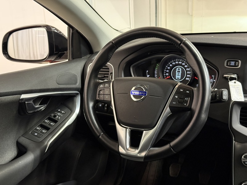 Volvo V40 Cross Country vaihtoauto