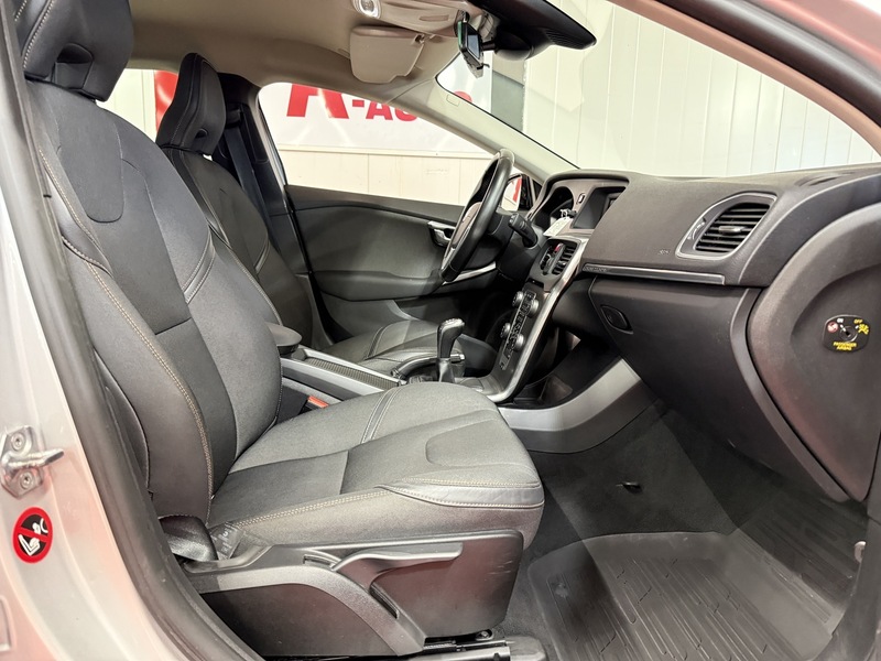 Volvo V40 Cross Country vaihtoauto