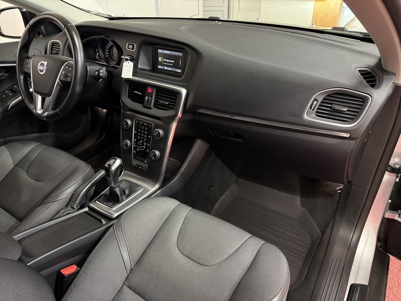 Volvo V40 Cross Country vaihtoauto