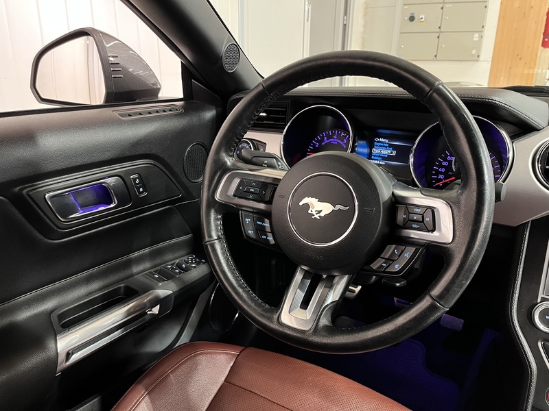 Ford USA Mustang vaihtoauto