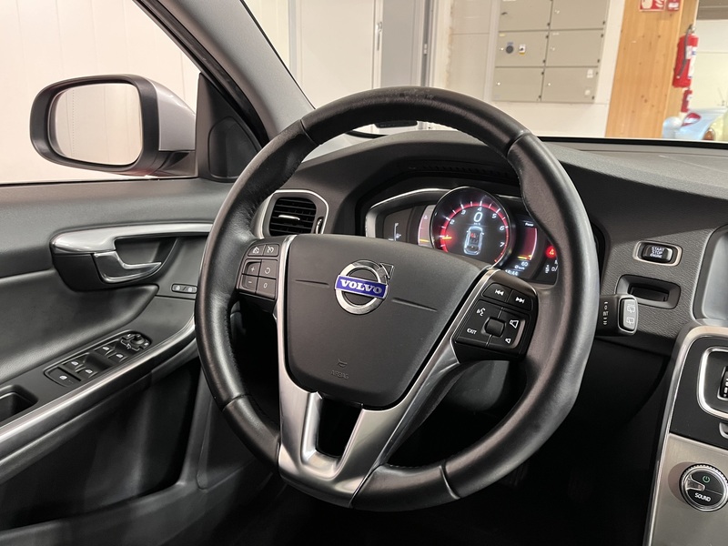 Volvo V60 vaihtoauto