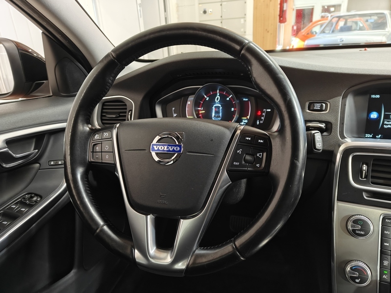 Volvo V60 vaihtoauto