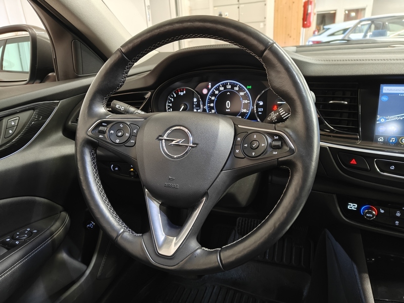 Opel Insignia vaihtoauto