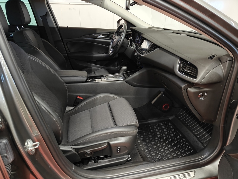 Opel Insignia vaihtoauto