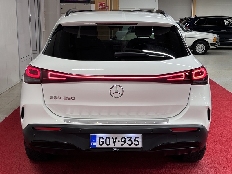 Mercedes-Benz EQA vaihtoauto