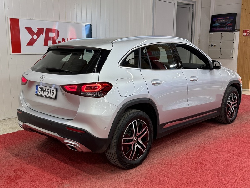 Mercedes-Benz GLA vaihtoauto