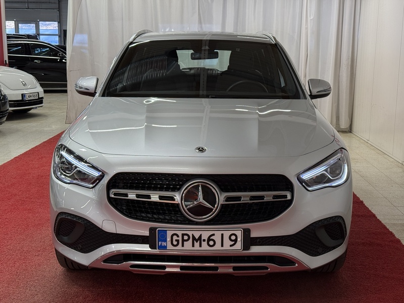 Mercedes-Benz GLA vaihtoauto