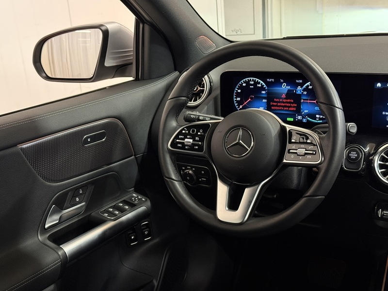 Mercedes-Benz GLA vaihtoauto