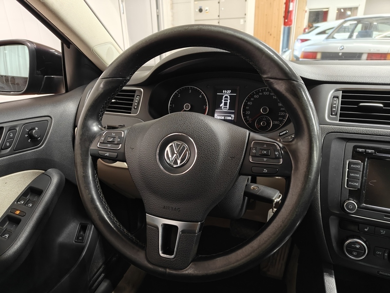 Volkswagen Jetta vaihtoauto