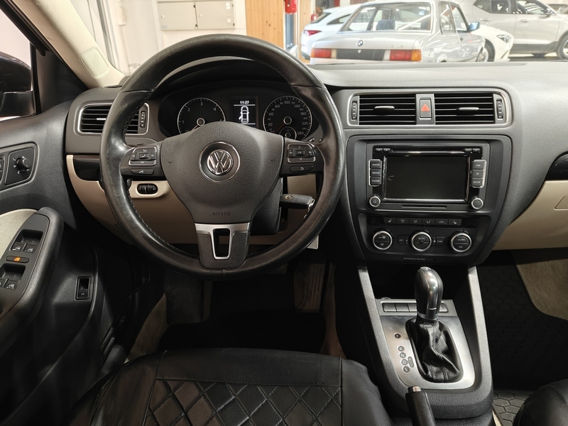 Volkswagen Jetta vaihtoauto