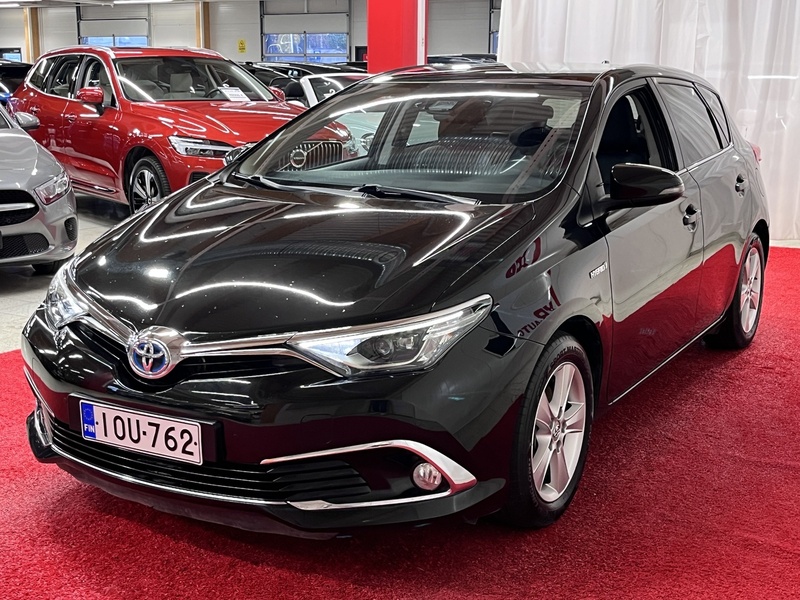 Toyota Auris vaihtoauto
