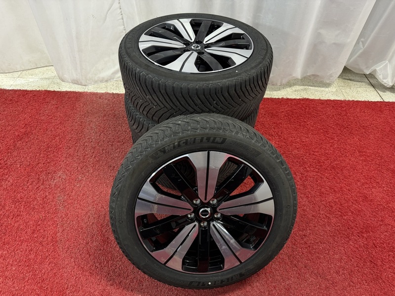 Volvo C40 vaihtoauto