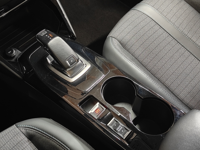 Peugeot 208 vaihtoauto