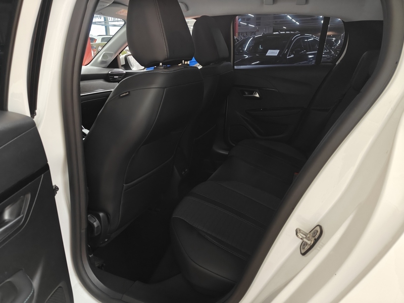 Peugeot 208 vaihtoauto