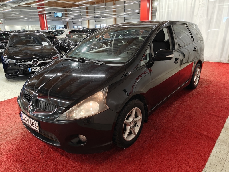 Mitsubishi Grandis vaihtoauto