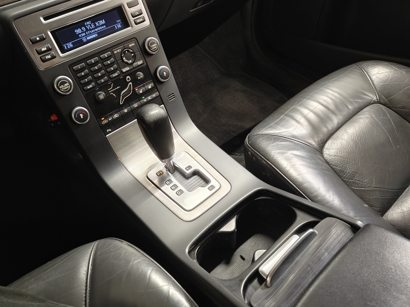 Volvo V70 vaihtoauto