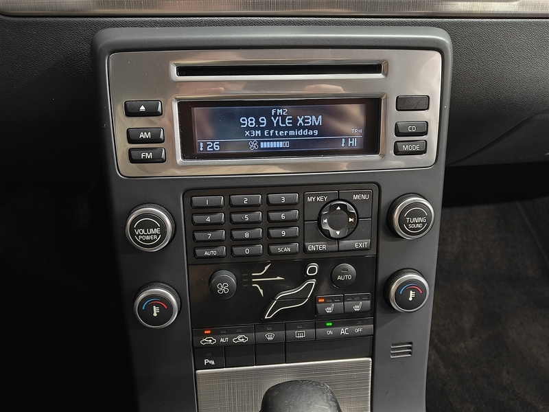 Volvo V70 vaihtoauto