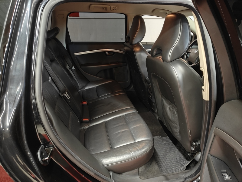 Volvo V70 vaihtoauto