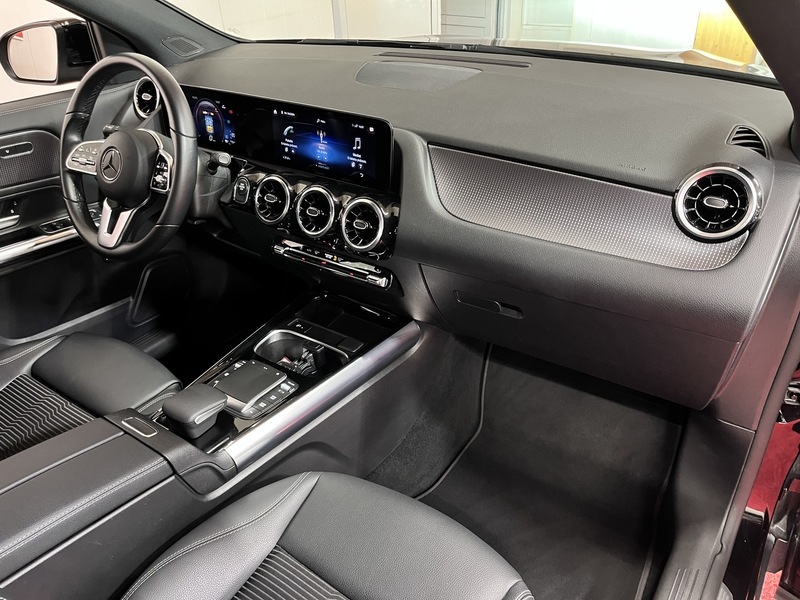 Mercedes-Benz GLA vaihtoauto