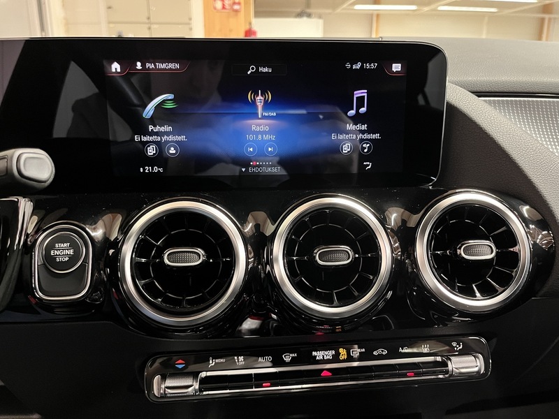 Mercedes-Benz GLA vaihtoauto