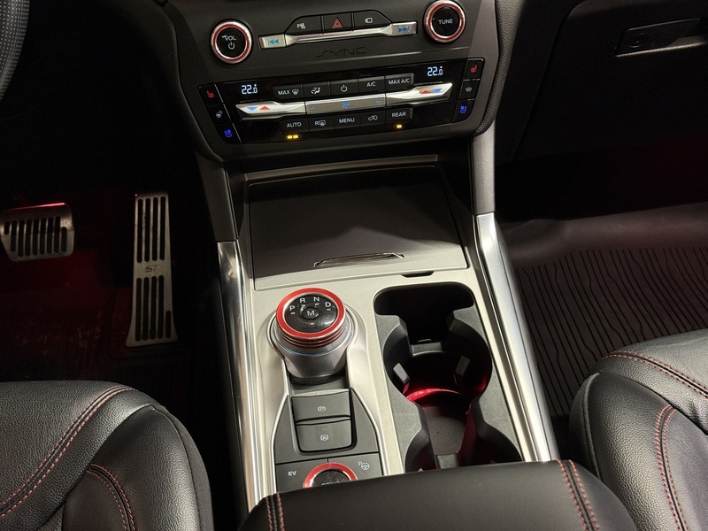 Ford USA Explorer vaihtoauto