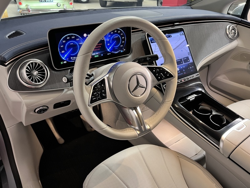 Mercedes-Benz EQE vaihtoauto