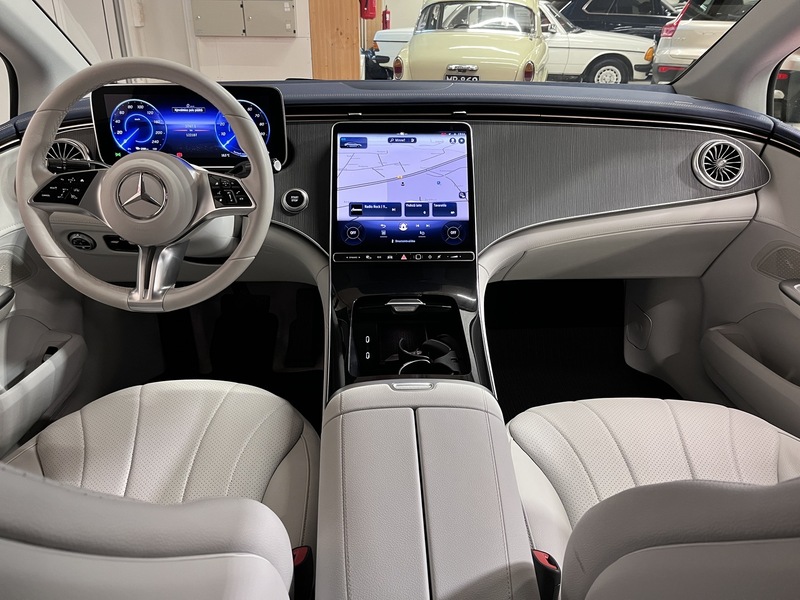 Mercedes-Benz EQE vaihtoauto