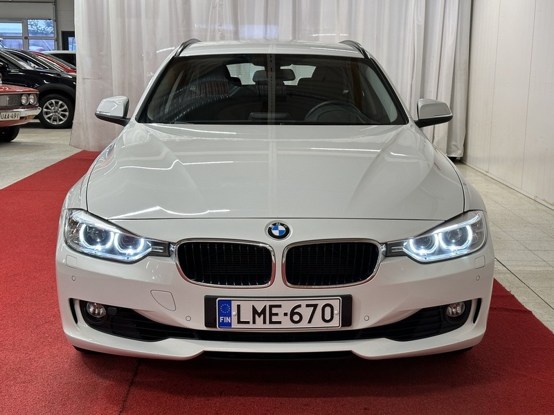 BMW 320 vaihtoauto
