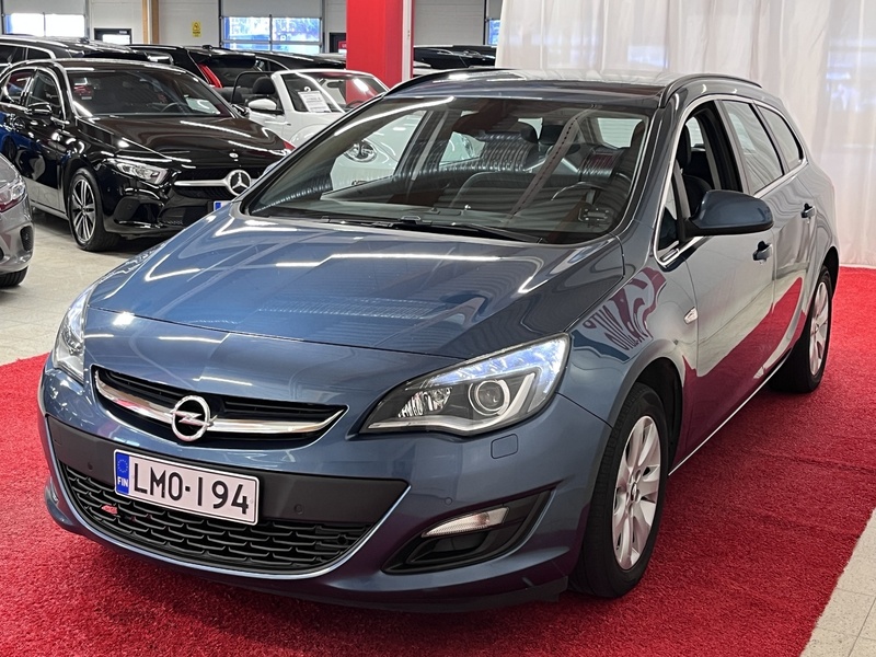 Opel Astra vaihtoauto