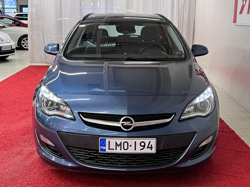 Opel Astra vaihtoauto