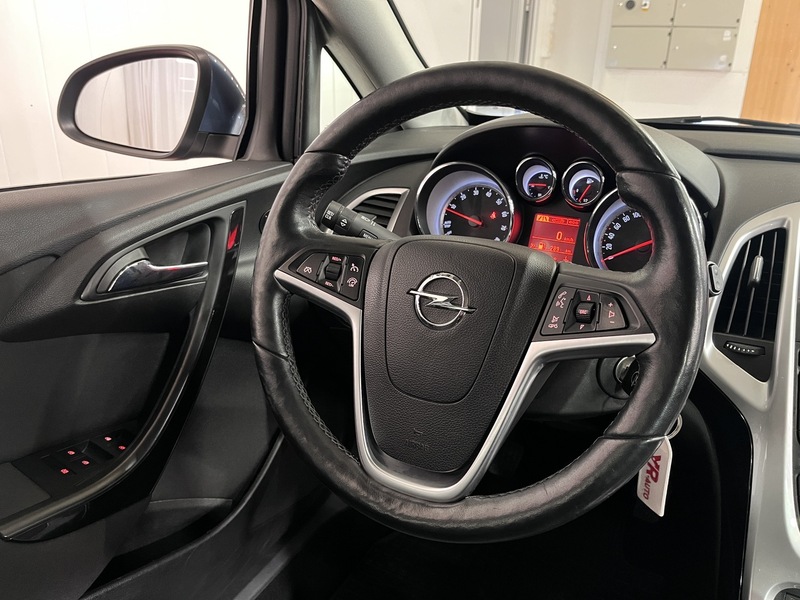 Opel Astra vaihtoauto