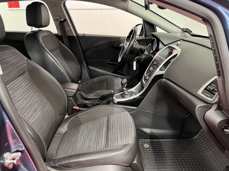 Opel Astra vaihtoauto