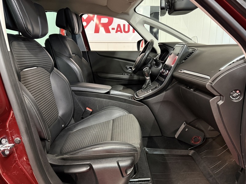 Renault Grand Scénic vaihtoauto