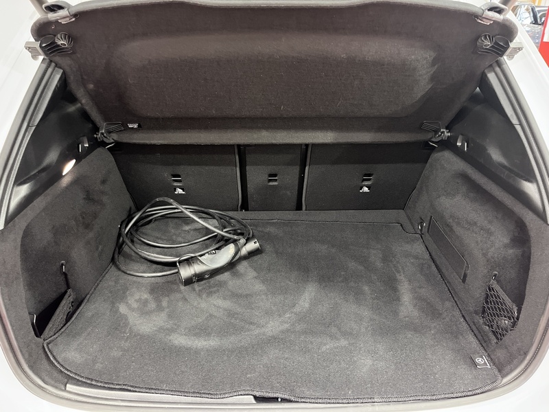 Mercedes-Benz EQA vaihtoauto