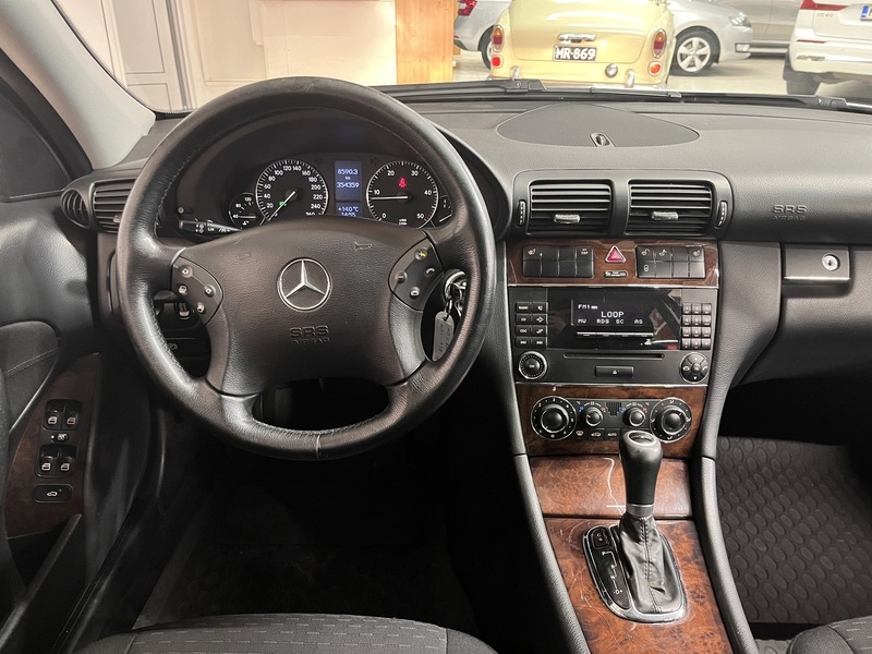 Mercedes-Benz C vaihtoauto