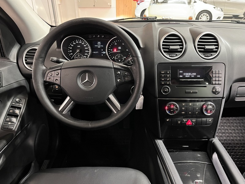 Mercedes-Benz ML vaihtoauto