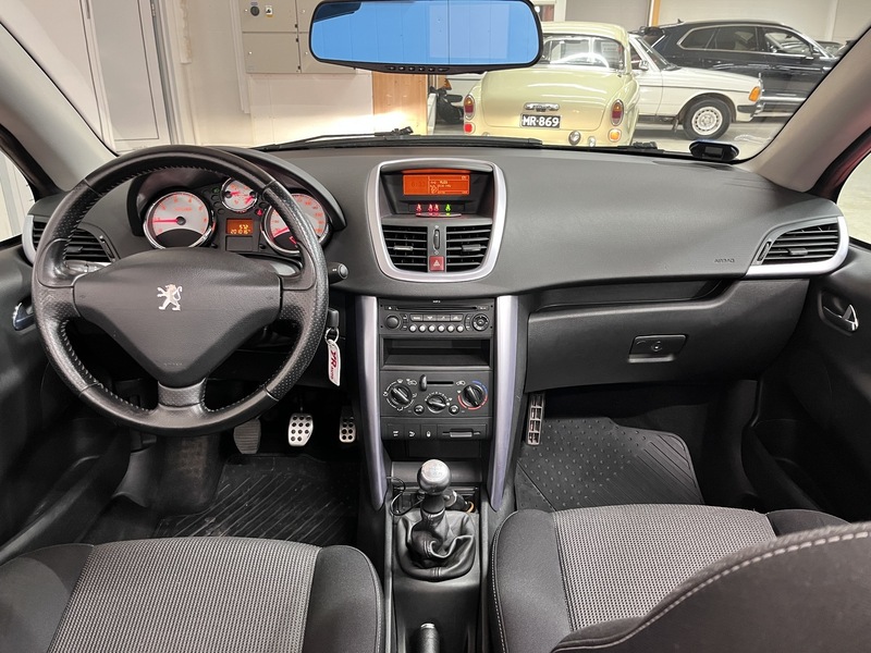 Peugeot 207 vaihtoauto