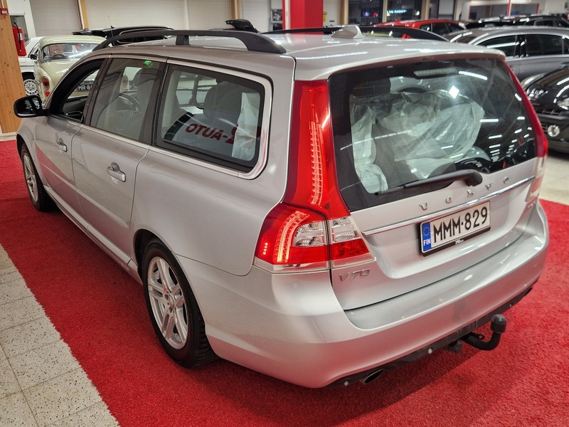Volvo V70 vaihtoauto