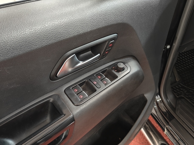 Volkswagen Amarok vaihtoauto