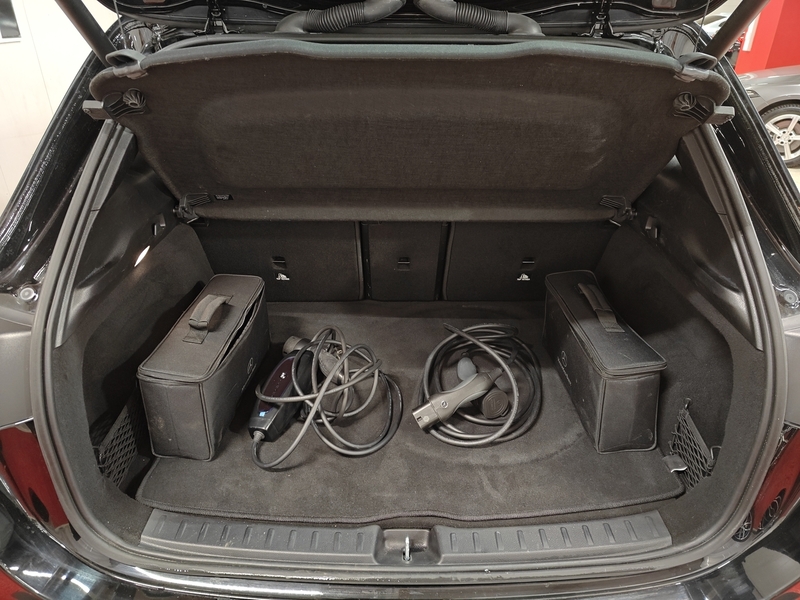 Mercedes-Benz EQA vaihtoauto