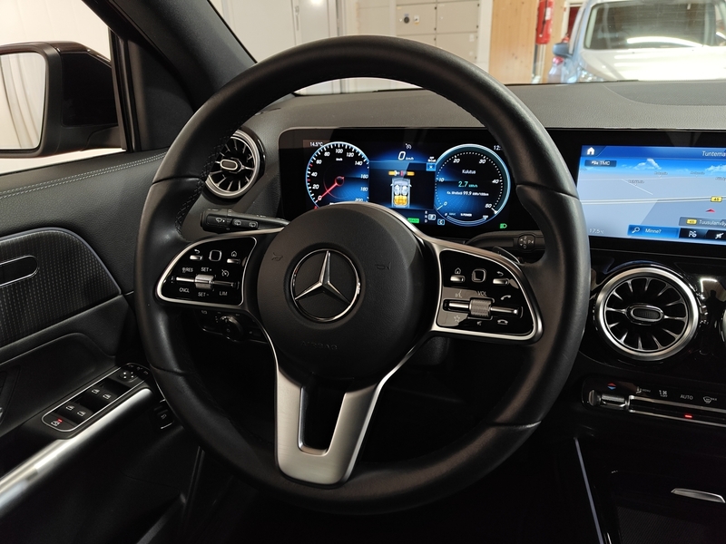 Mercedes-Benz EQA vaihtoauto