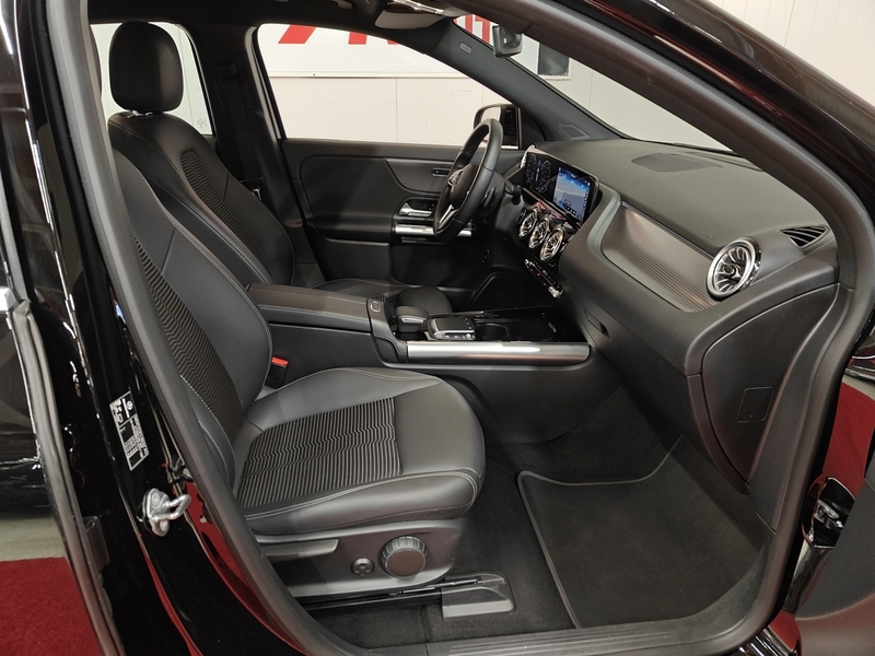 Mercedes-Benz EQA vaihtoauto