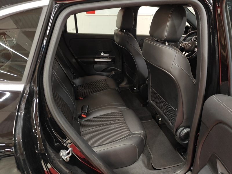 Mercedes-Benz EQA vaihtoauto