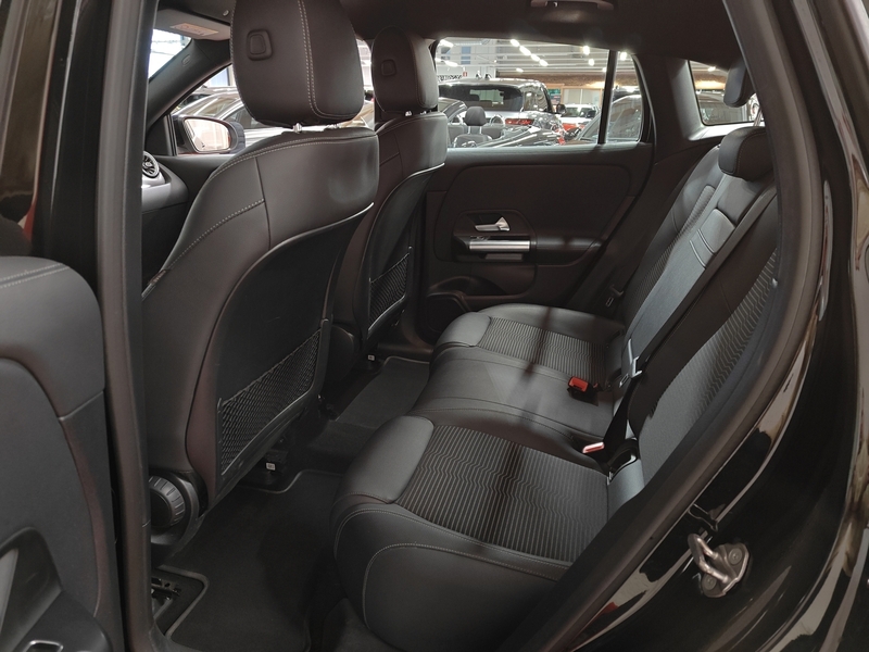 Mercedes-Benz EQA vaihtoauto