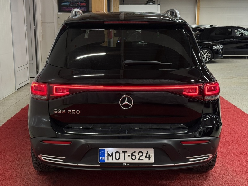 Mercedes-Benz EQB vaihtoauto