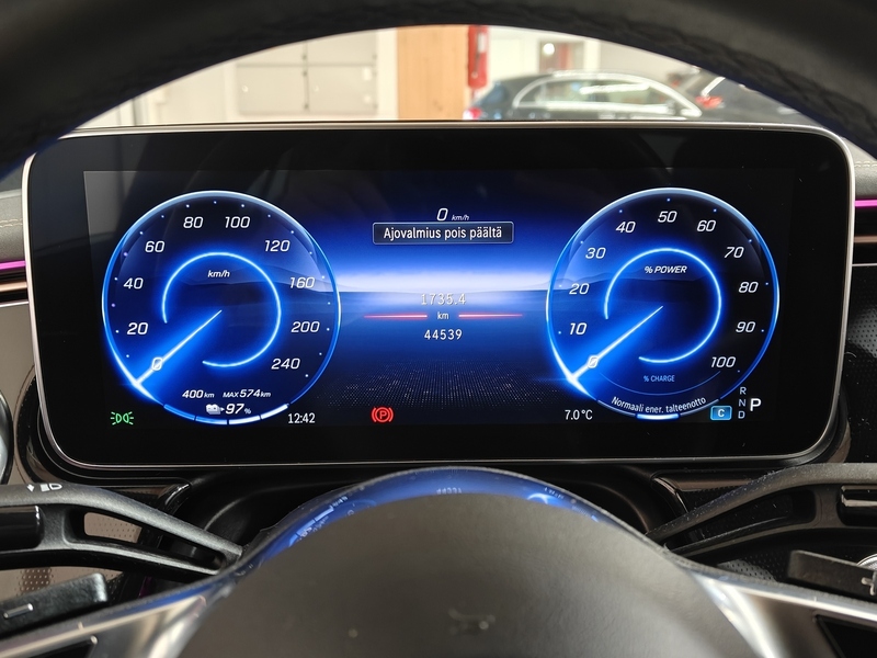 Mercedes-Benz EQE vaihtoauto