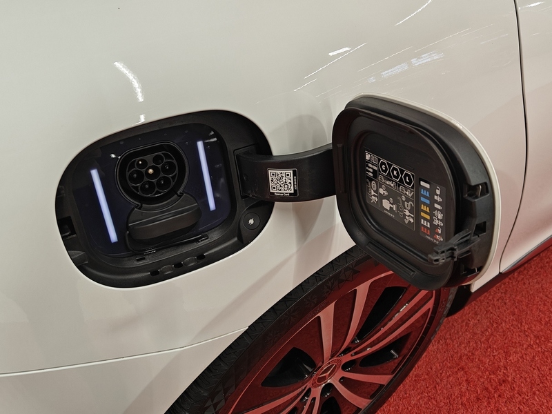 Mercedes-Benz EQE vaihtoauto