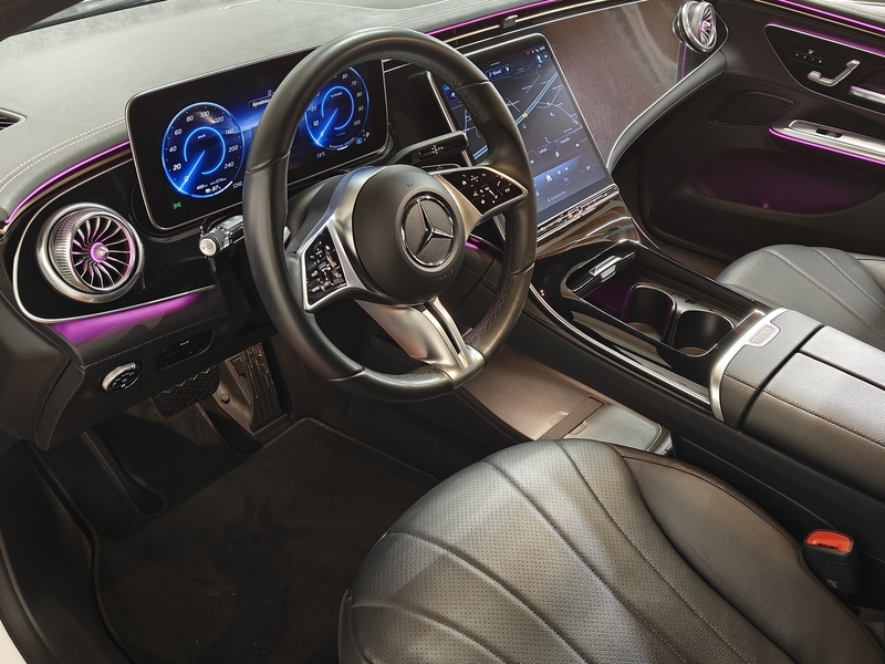 Mercedes-Benz EQE vaihtoauto