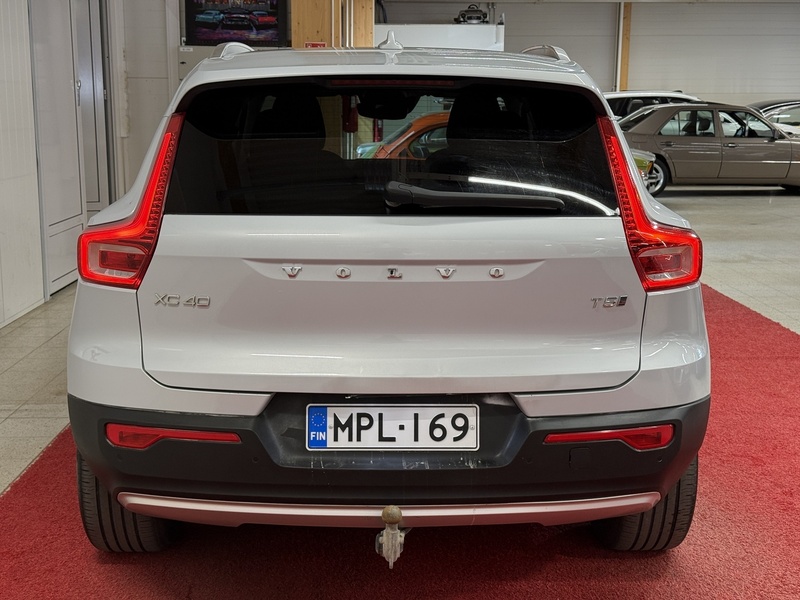 Volvo XC40 vaihtoauto