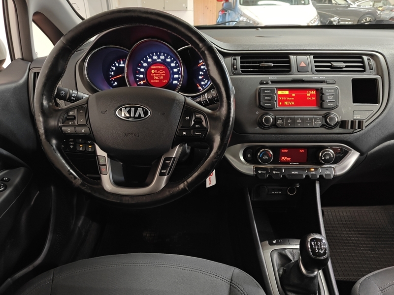 Kia Rio vaihtoauto